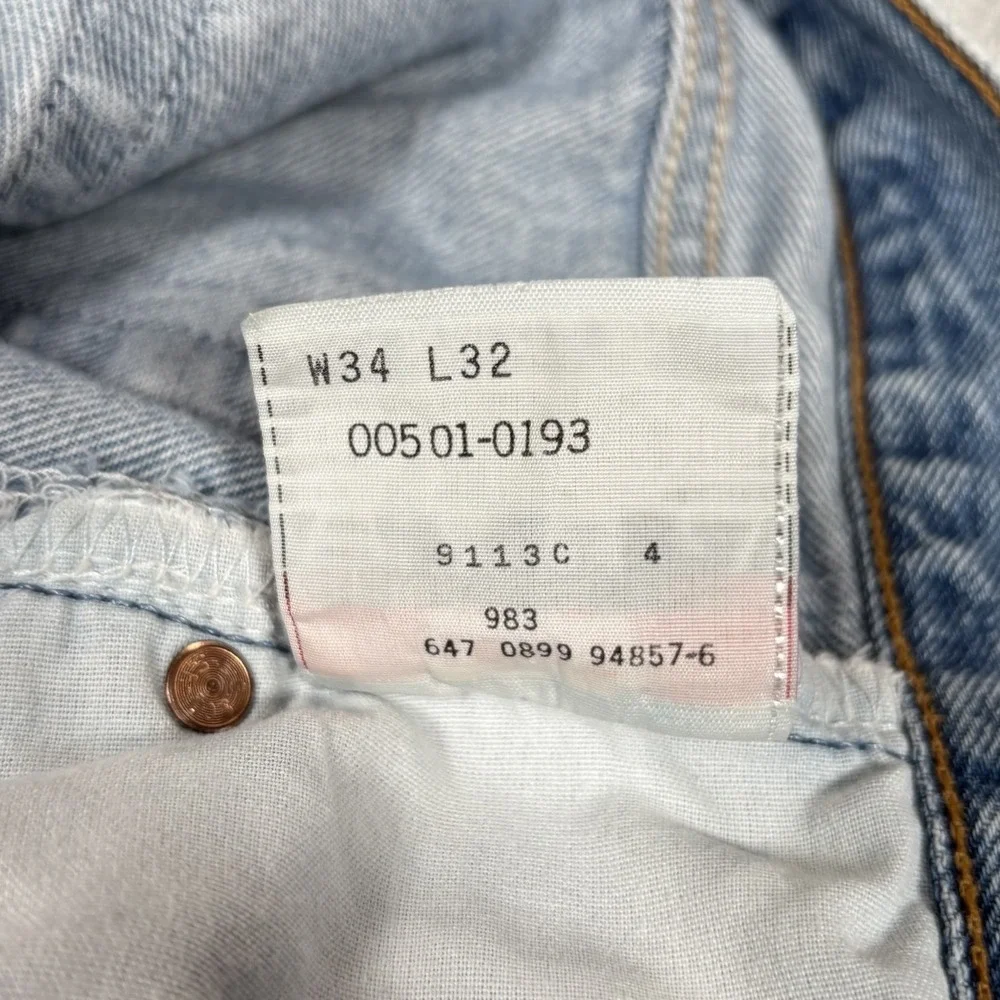 Vintage Levis 501 Jeans Men 34x32 Original Fit Light Wash Blue Denim Cotton 1999